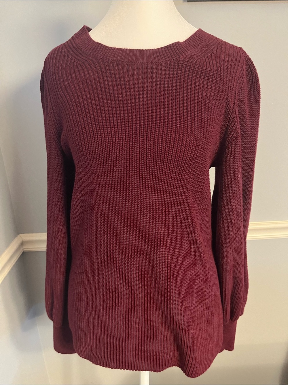 Banana Republic Burgundy Crewneck Knit Sweater slightly oversized